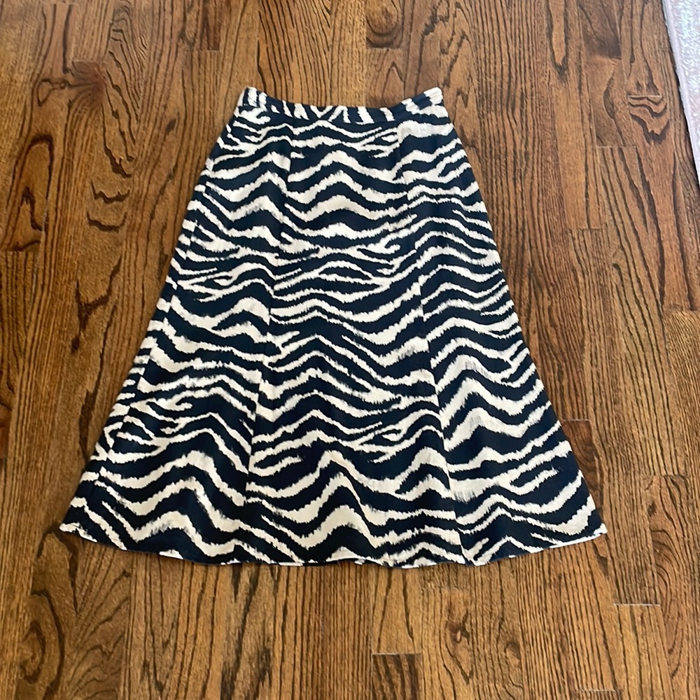 NWT, Gianni Bini Tiger Print Skirt!
